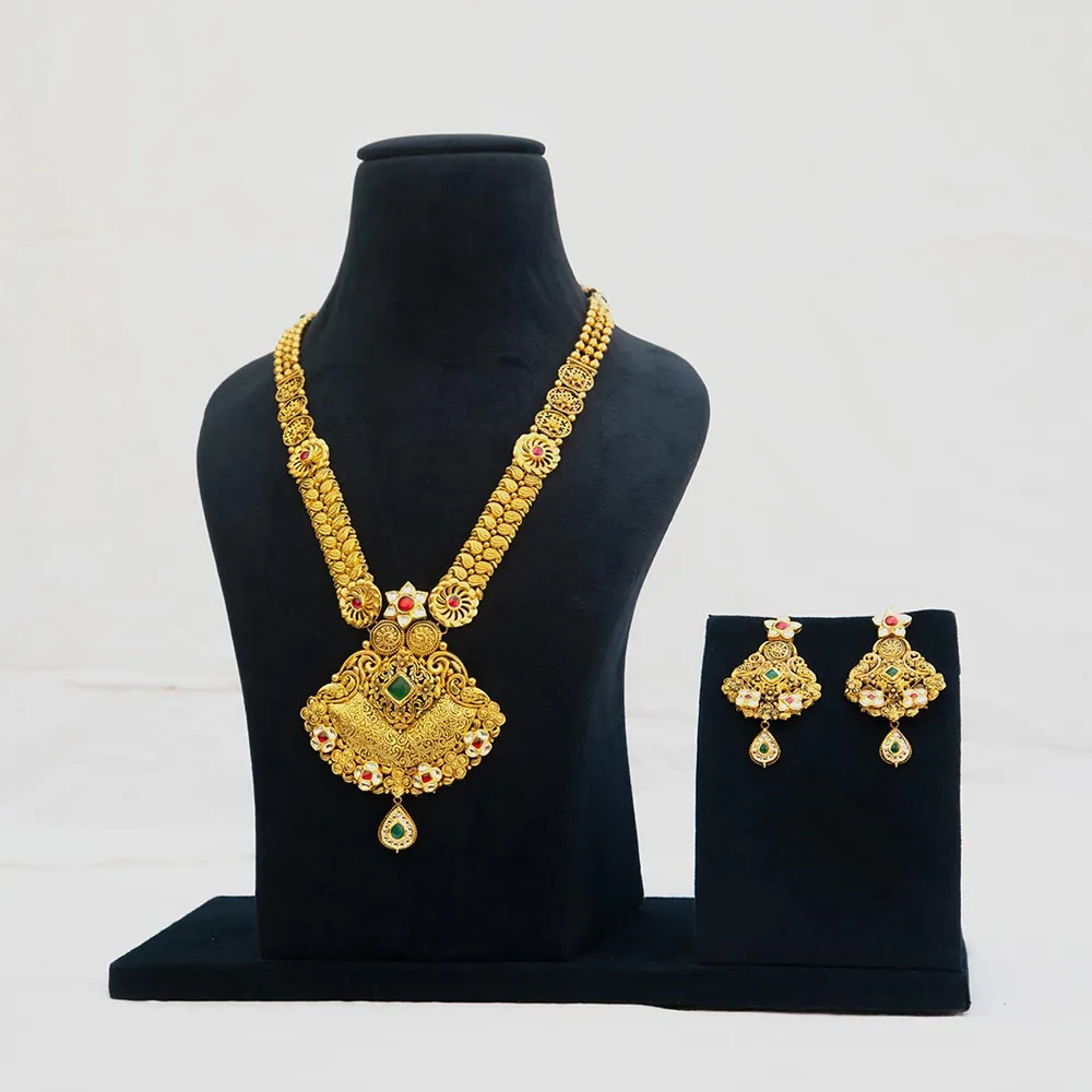Gleaming Gold Necklace Set